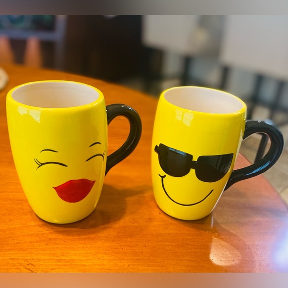 Cracker Barrel Smiley His & Her Yellow/Black Coffee Mugs - Set of 2 - SO CUTE 😎 - Picture 14 of 14